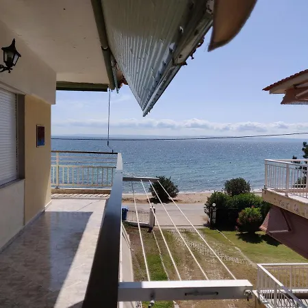 Entire 50m From Sea - Spiros Apartman *