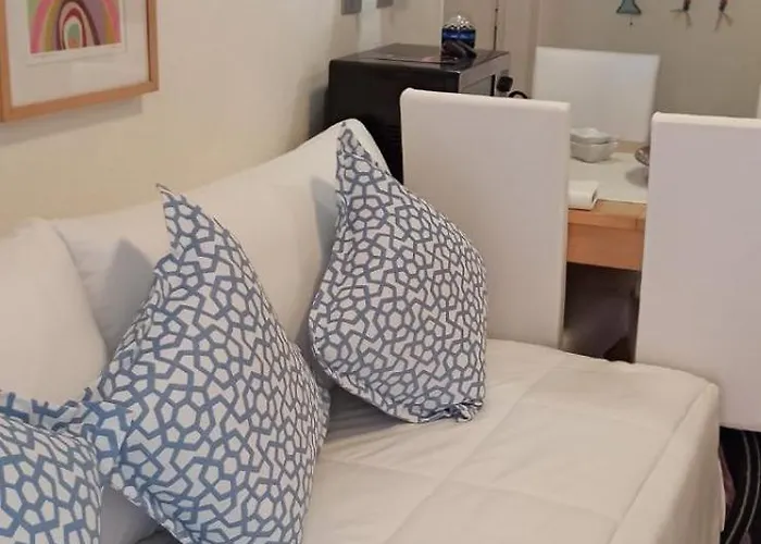 Entire 50m From Sea - Spiros * 美塔摩尔弗斯